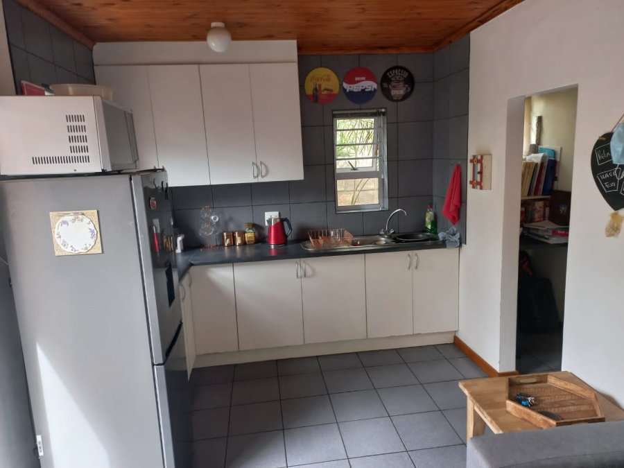 To Let 1 Bedroom Property for Rent in Summerstrand Eastern Cape